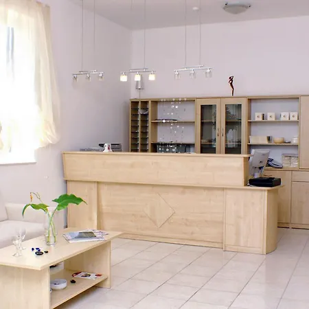 Studio 3093b Apartment